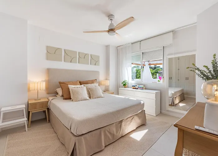 Naranjos Modern 2 Bedroom Penthouse With Views Apartament Marbella
