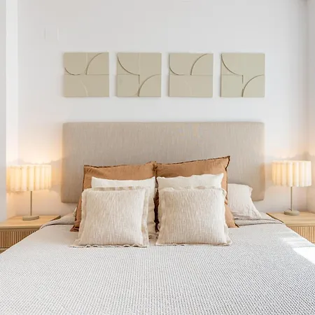 Naranjos Modern 2 Bedroom Penthouse With Views *