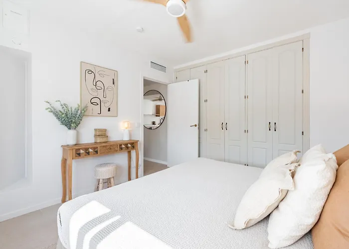 Apartmán Naranjos Modern 2 Bedroom Penthouse With Views *