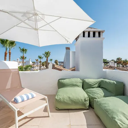 Naranjos Modern 2 Bedroom Penthouse With Views Apartment *