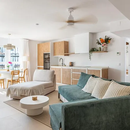 Naranjos Modern 2 Bedroom Penthouse With Views Apartment *