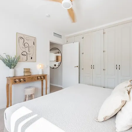 شقة Naranjos Modern 2 Bedroom Penthouse With Views *